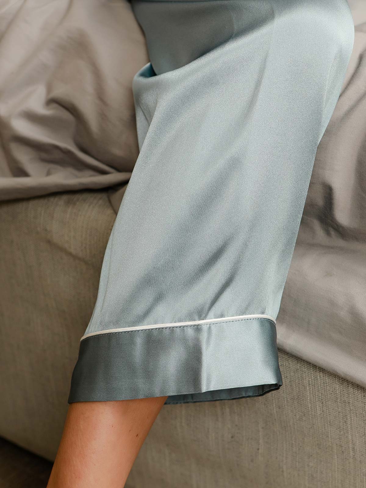 Set Pigiama Classico Lungo Da Donna in 100% Seta di Gelso