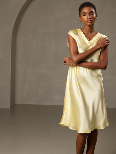 Elegante Camisola in Pura Seta Con Scollo a V